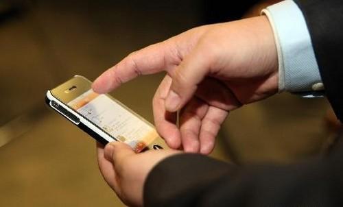 中国手机网民规模达5亿 年增长8009万人